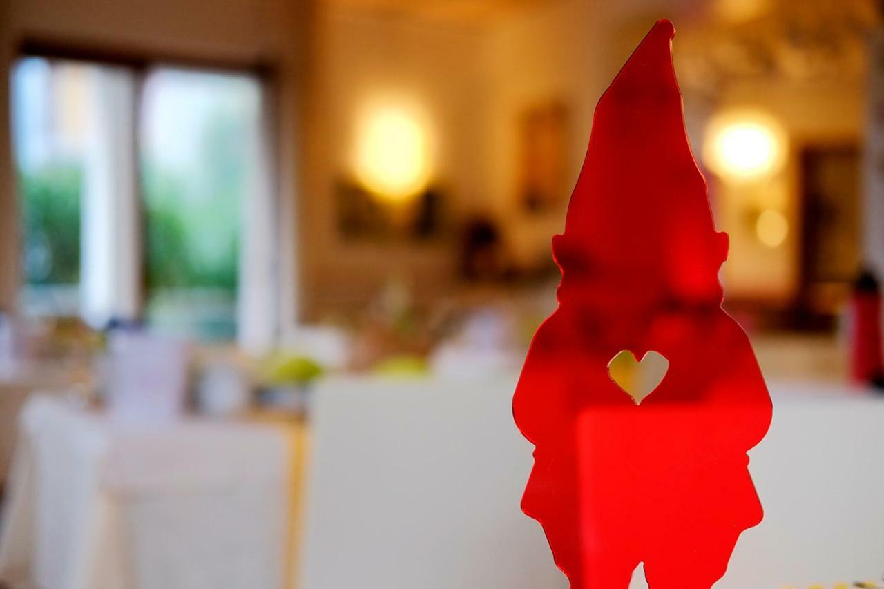 Hotel Erika マルチェージネ エクステリア 写真